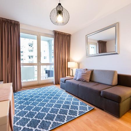 Metro Kondratowicza Velvet Apartment Warschau Exterior foto
