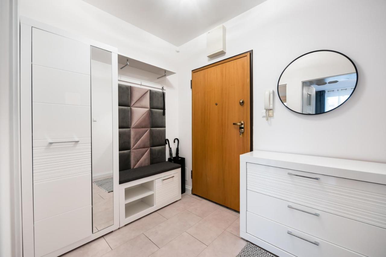Metro Kondratowicza Velvet Apartment Warschau Exterior foto