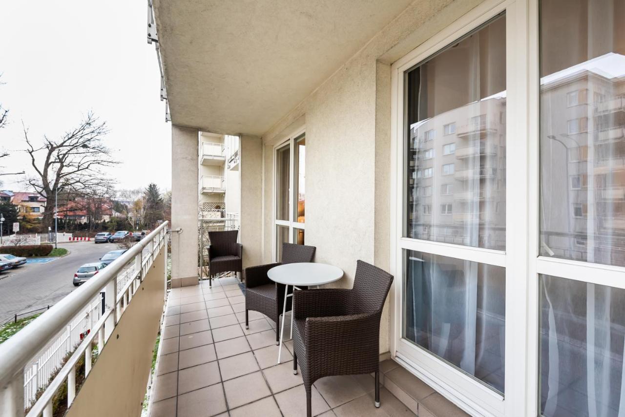 Metro Kondratowicza Velvet Apartment Warschau Exterior foto